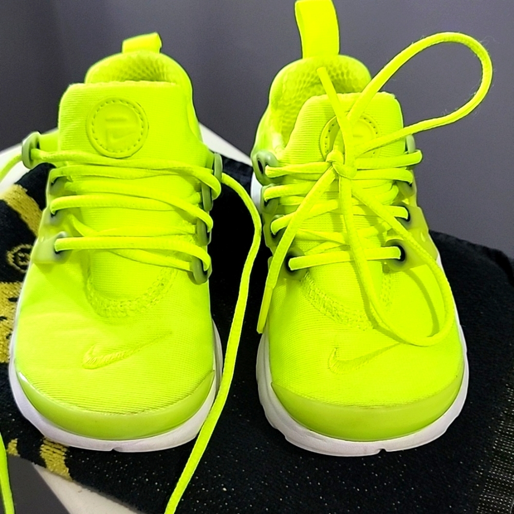 Nike Sneakers childrens